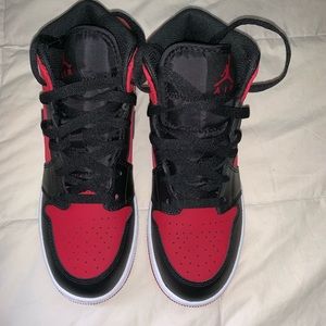 Air Jordan 1 MID (GS)